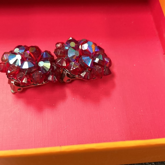 Vintage Red Clip on Large Earrings. - Picture 5 of 7
